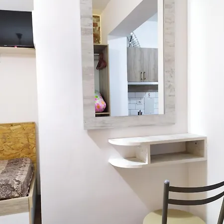 Evoo Liceu 公寓 地拉那